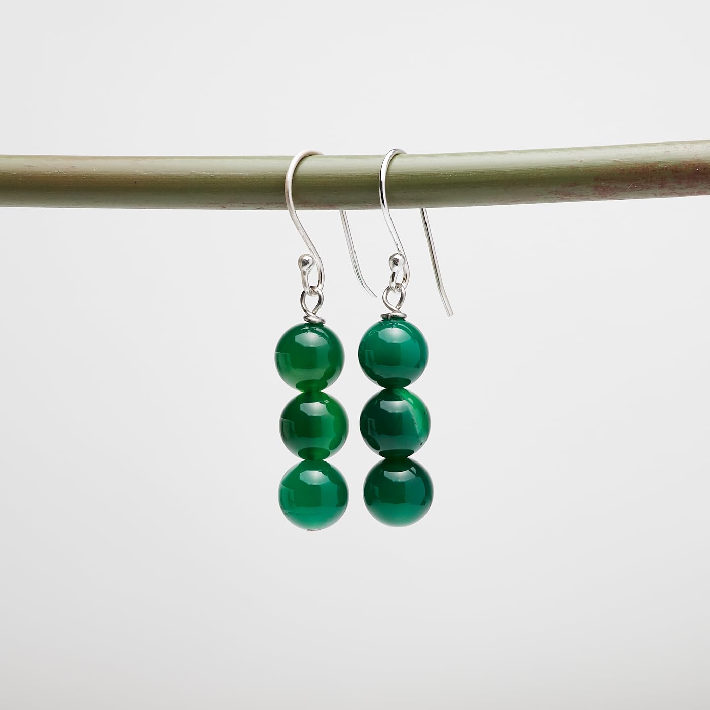 Boucles d'oreilles en perles de pierre naturelle triple faites à la main avec crochets en argent sterling